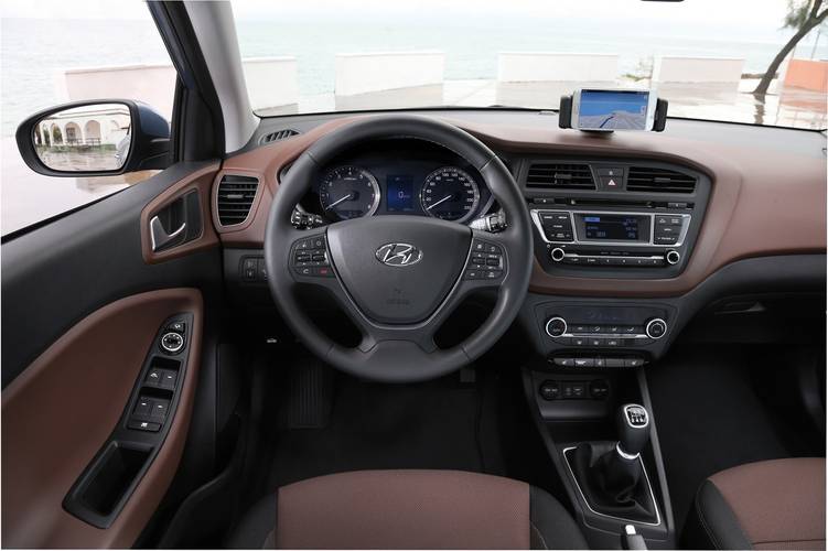 Hyundai i20 GB 2014 interieur