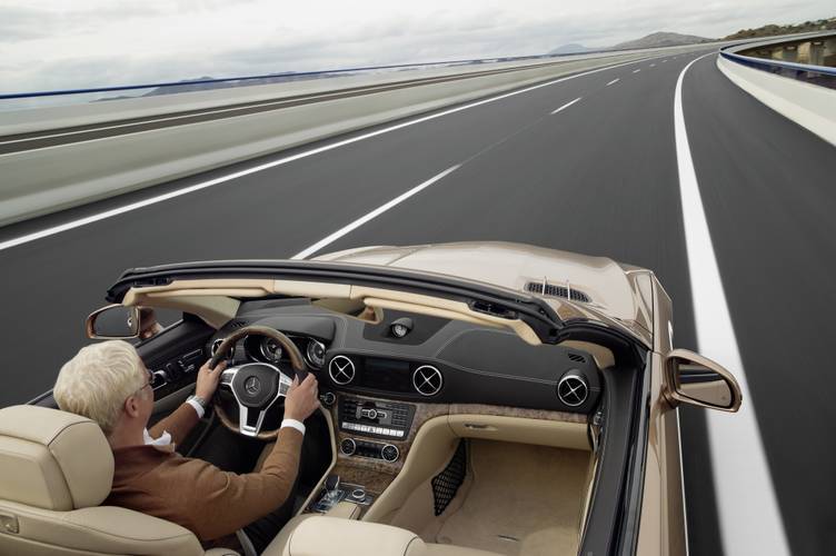 Mercedes-Benz SL R231 2013 interior