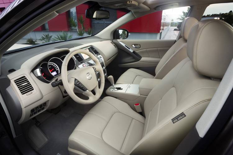 Nissan Murano 2010 Z51 vorn sitzt