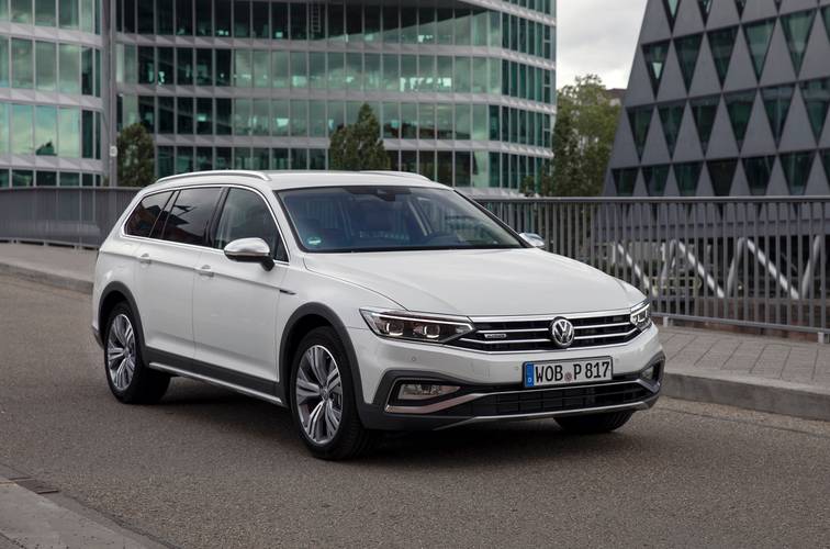 Volkswagen VW Passat Variant Alltrack B8 facelift 2019 familiar