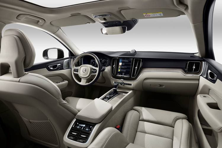 Interno di una Volvo XC60 2017