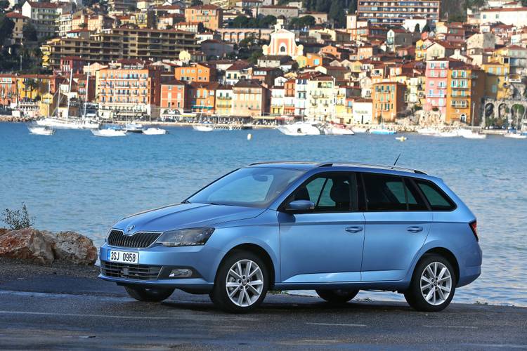 Škoda Fabia NJ5 2014 station wagon