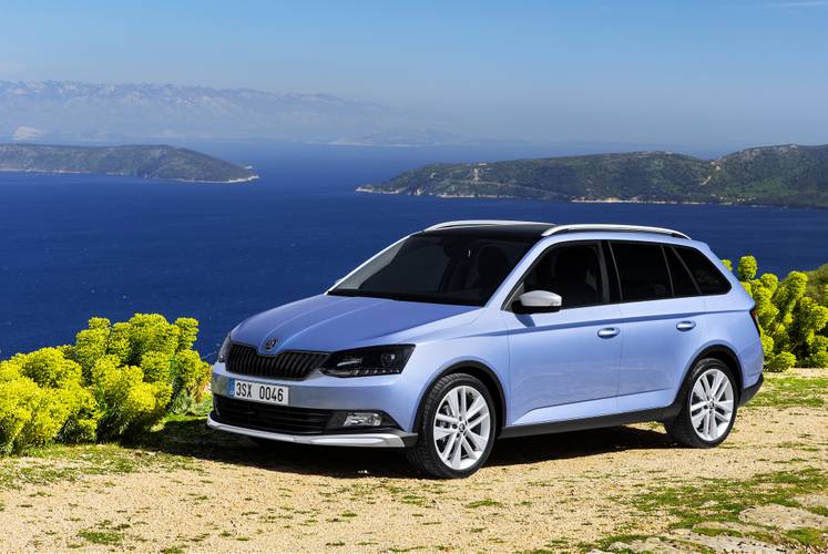 Škoda Fabia NJ5 ScoutLine 2014 station wagon